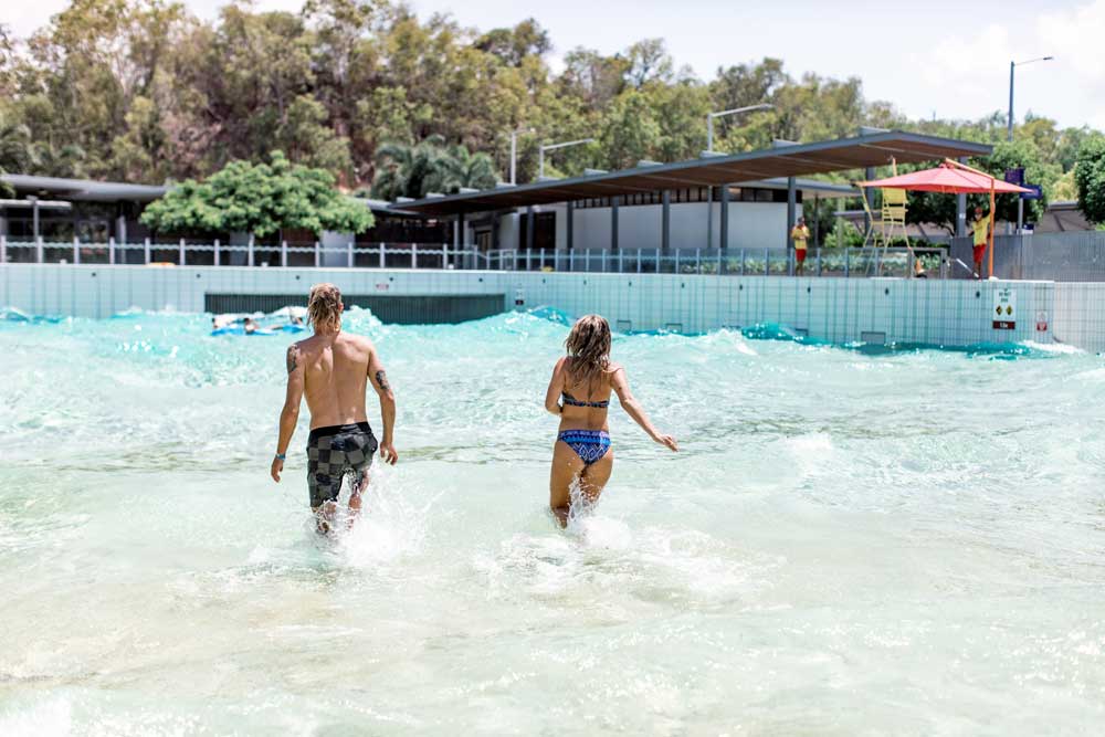 Darwin Waterfront Wellenschwimmbad
