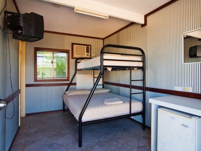 yha-exmouth-1000C94890E1-EF19-26AF-E1E2-7B988683B134.jpg
