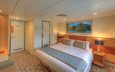 coral-discoverer-promenade-deck-stateroom2-1000FFF1A769-AB99-BFB2-0BC6-92E07B4FCD4D.jpg