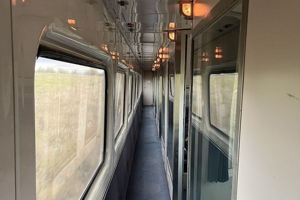 wm-960px-xpt-sleeper-class-interiorC12A998C-C7CA-D05B-B0AB-75BF5C8A6655.jpg