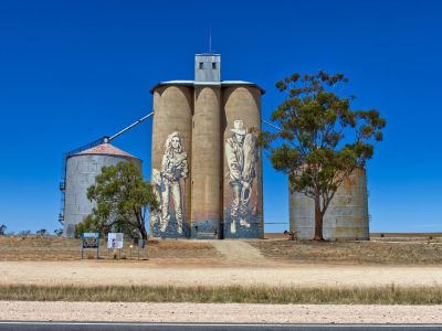 us-rene-riegal-silo-grampians-rosebery-1000F7E2F38F-548E-7A95-AEC7-68BCA59E7FE3.jpg
