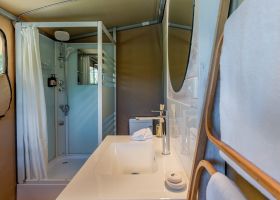 glamping-tent-2024-816317A2B-4728-3140-B87F-B112240FB7A5.jpg