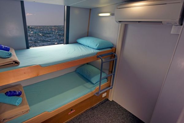 prod-cabin-twin-10008FBFC1B0-2251-F623-7776-6626ED1216D4.jpg